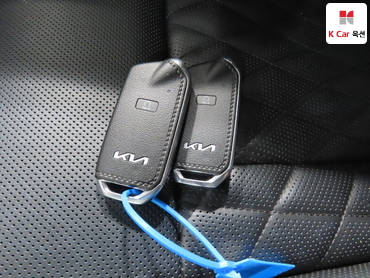 2022 - kia k9
