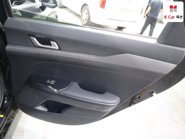 2023 - kia k5