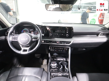 2023 - kia k5