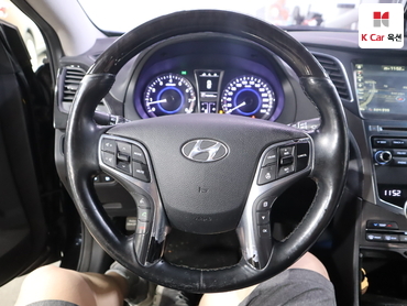 2016 - hyundai grandeur