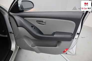 2010 - hyundai avante