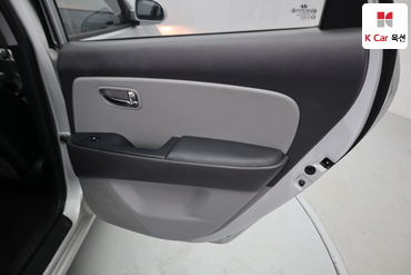 2010 - hyundai avante