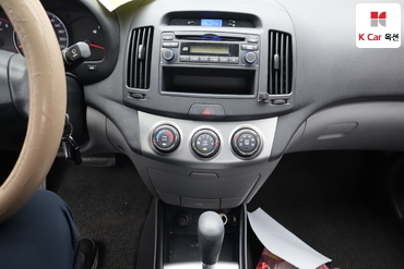 2010 - hyundai avante
