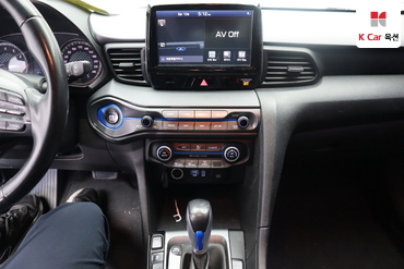 2019 - hyundai veloster