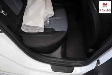 2019 - hyundai veloster