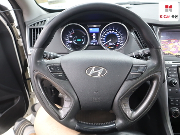 2012 - hyundai sonata