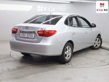 2010 - hyundai avante