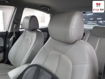 2010 - hyundai avante