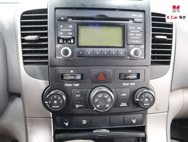 2011 - kia carnival