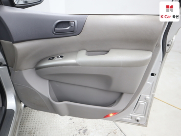 2011 - kia carnival