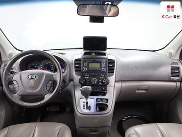 2011 - kia carnival