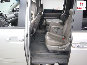 2011 - kia carnival
