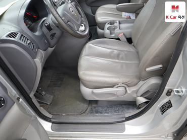 2011 - kia carnival