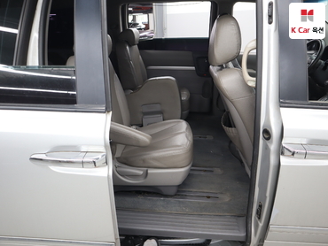 2011 - kia carnival