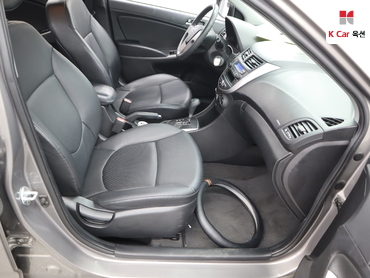 2018 - hyundai accent