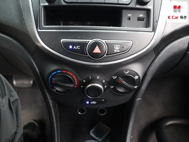 2018 - hyundai accent