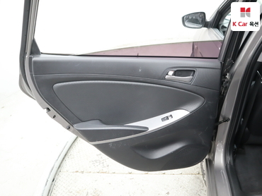 2018 - hyundai accent