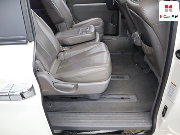 2011 - kia carnival