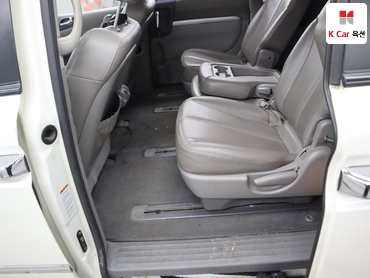 2011 - kia carnival