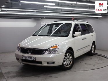 2011 - kia carnival