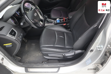 2015 - hyundai avante