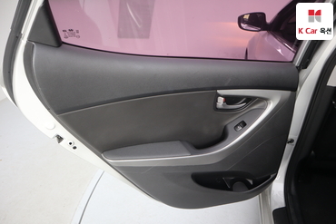2015 - hyundai avante