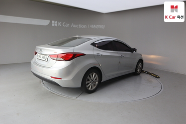 2015 - hyundai avante