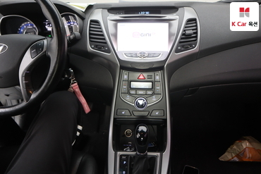 2015 - hyundai avante