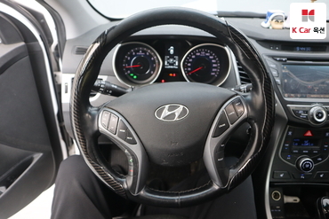 2016 - hyundai avante