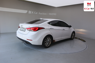 2016 - hyundai avante