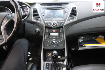 2016 - hyundai avante