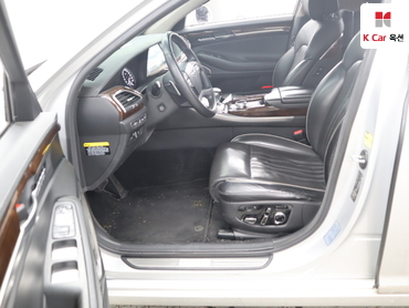 2018 - genesis eq900