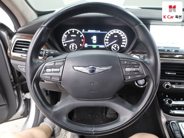2018 - genesis eq900