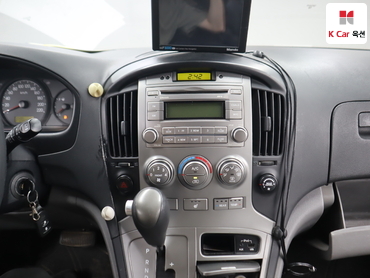 2014 - hyundai grand starex