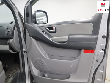 2014 - hyundai grand starex