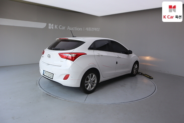 2013 - hyundai i30