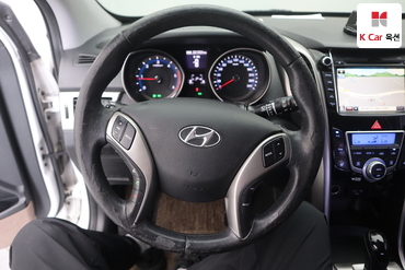 2013 - hyundai i30