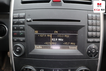 2011 - mercedes-benz b200