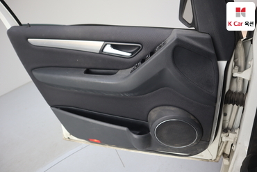 2011 - mercedes-benz b200