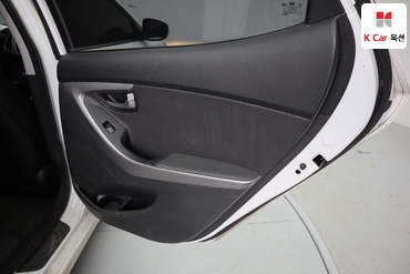 2015 - hyundai avante