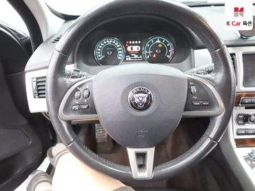 2015 - jaguar xf