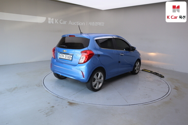 2016 - chevrolet spark