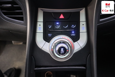2011 - hyundai avante