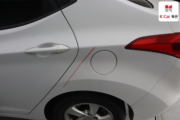 2011 - hyundai avante