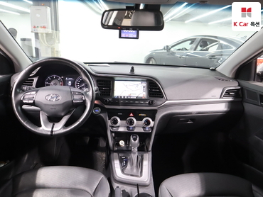 2020 - hyundai avante