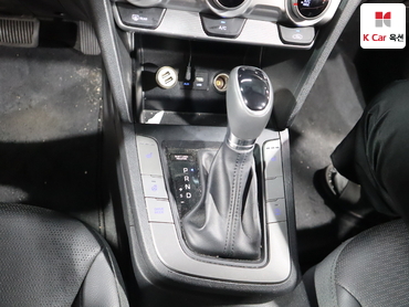 2020 - hyundai avante