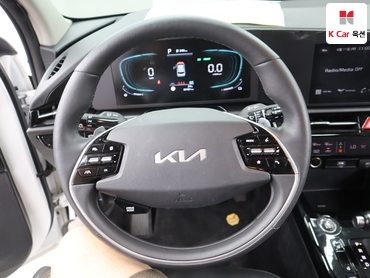 2024 - kia niro