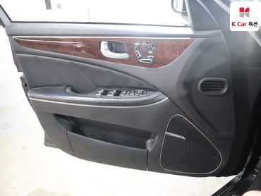 2012 - hyundai equus