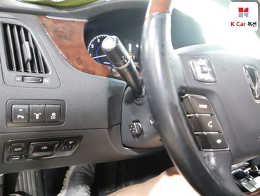2012 - hyundai equus