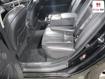 2012 - hyundai equus